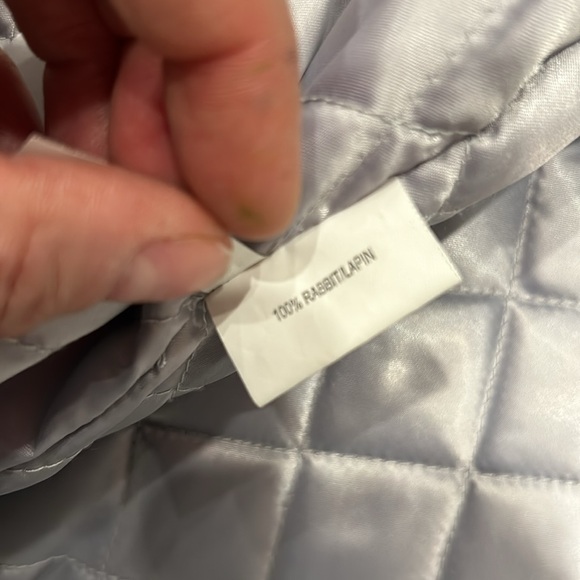 Rabbit Fur Vest with adjustable fit - Picture 12 of 16